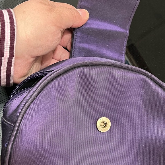 Yves St Laurent Round Bag with Gold Accent- vintage perfume rare bag - Picture 4 of 7